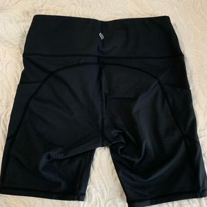 NWOT bike shorts